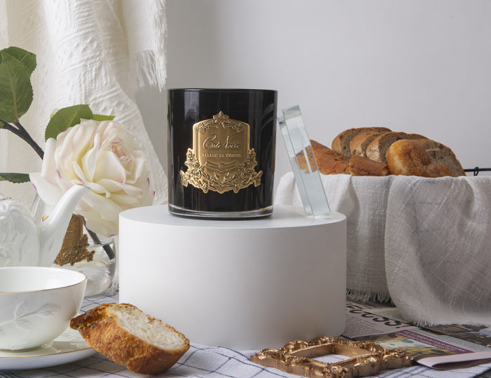 Côte Noire Cote Noire Candles - Dark Vessel With Gold Badge - French Morning Tea