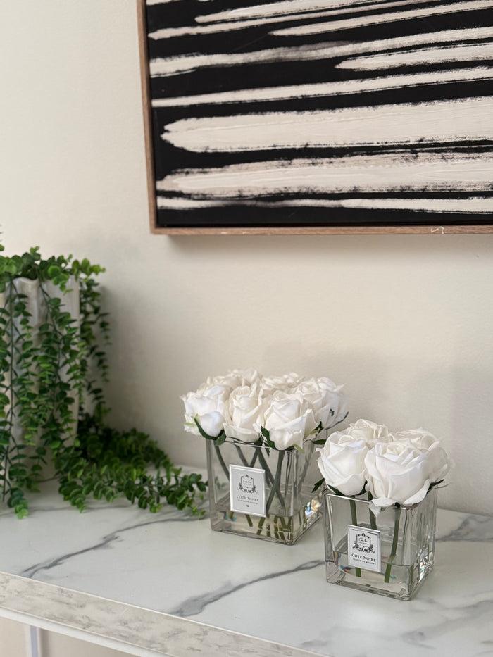 Côte Noire Cote Noire Couture 9 Rose Buds - Square Clear Vase - Silver & White - SVS901