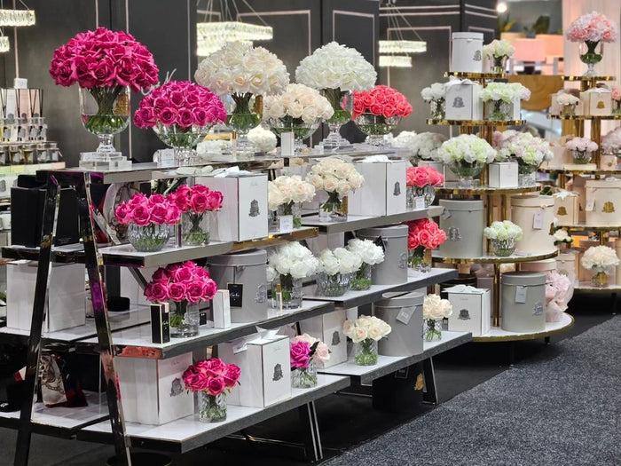 Côte Noire ** DISCONTINUED ** Cote Noire Provence Hydrangea Bouquet - Large White With Gold Badge - PHB21L