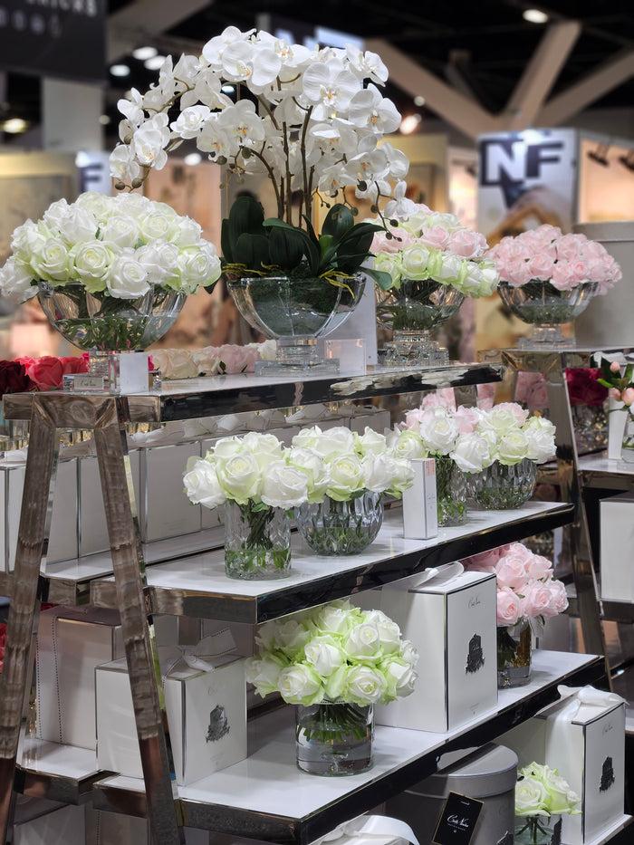 Côte Noire ** NEW ** Cote Noire Luxury Centrepiece 37 Rose Bud Bouquet - Green & White - Silver Badge - CPRB12