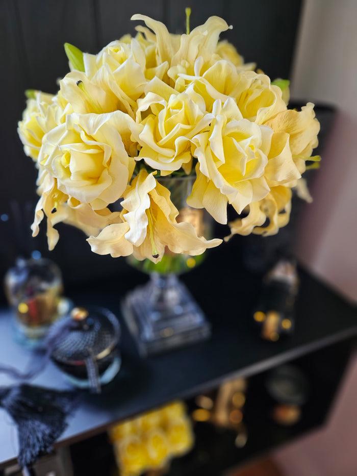 Côte Noire ** NEW ** Cote Noire Versailles Lilies & Roses Bouquet - Gold & Ivory White - VLR08