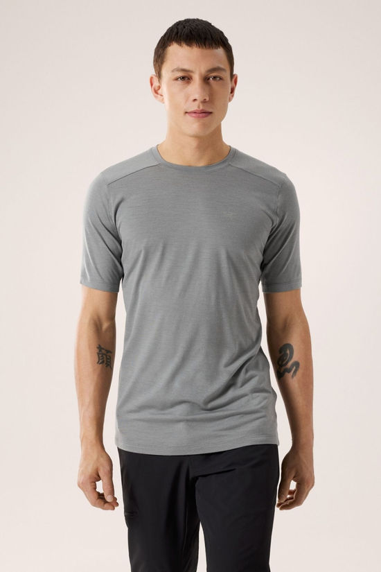 Cotswold Mens Ionia Merino Wool T-shirt