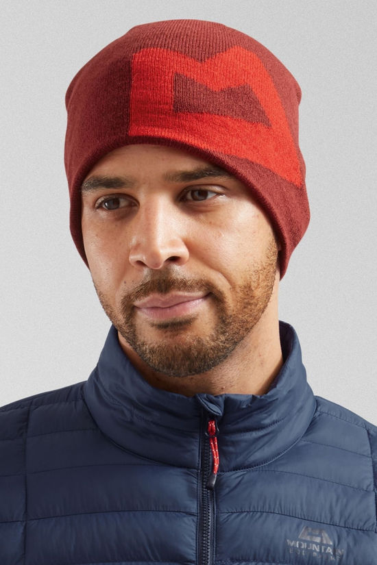 Cotswold Unisex Branded Knitted Beanie