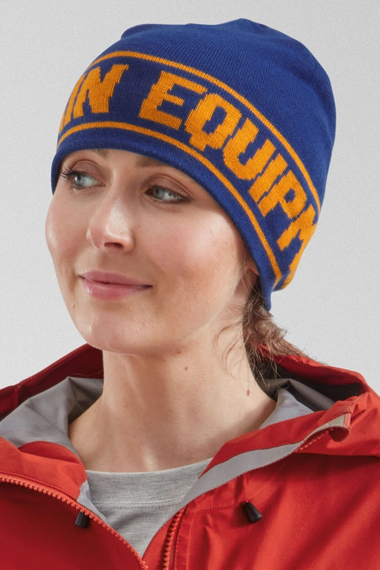 Cotswold Unisex Italic Beanie