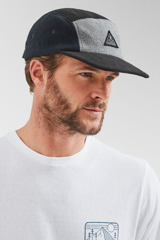 Cotswold Unisex Pine Recycled Polar Fleece Cap