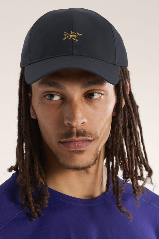 Cotswold Unisex Small Bird Cap