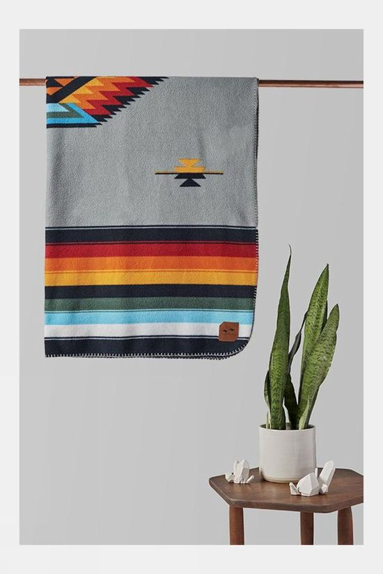 Cotswold Valen Polar Fleece Blanket