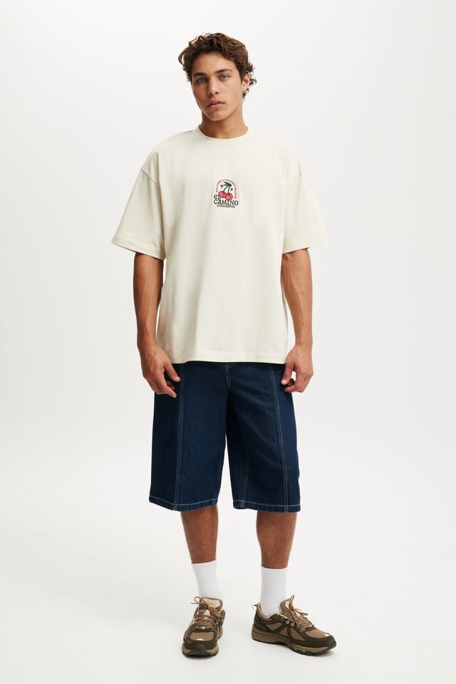 Cotton On Box Fit Graphic T-Shirt Bone/cherry Eights