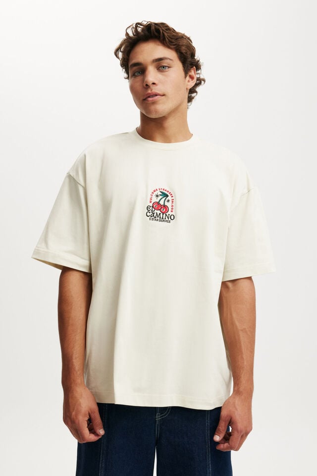 cotton on Box Fit Graphic T-Shirt bone/cherry eights
