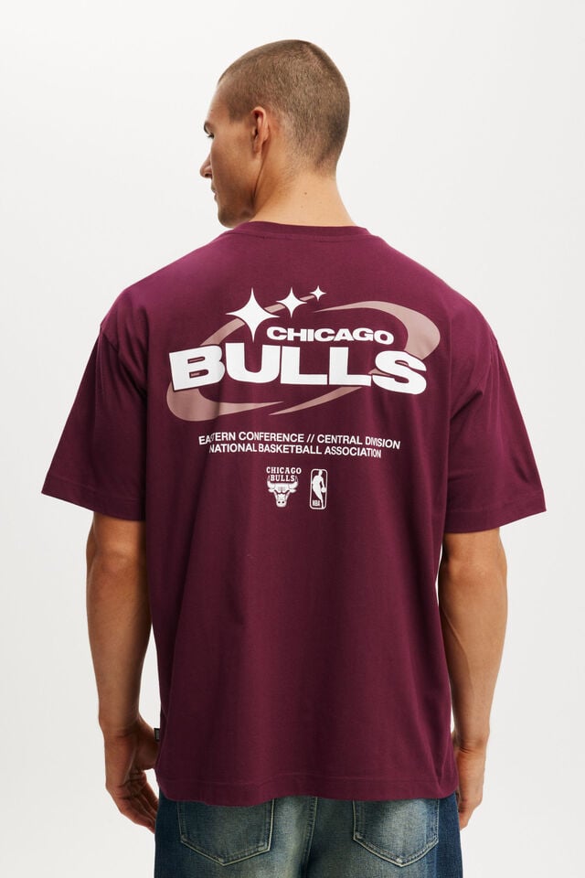 Cotton On Chicago Bulls Box Fit T-Shirt Lcn Nba Velvet Plum/ Chicago Bulls Tonal Sta