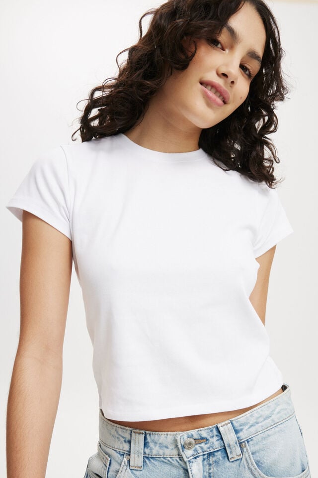 cotton on 90S Baby Tee white cotton on 90S Baby Tee white