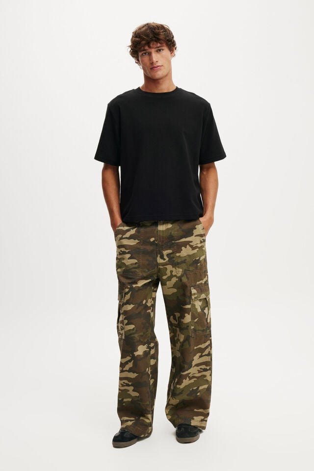 cotton on Axel Super Baggy Cargo Pant dark camo