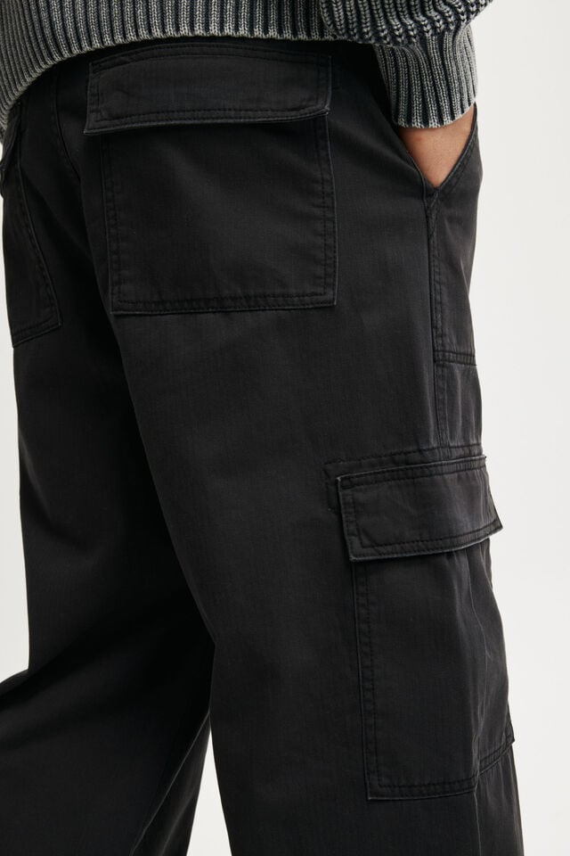 Cotton On Axel Super Baggy Cargo Pant Jet Black