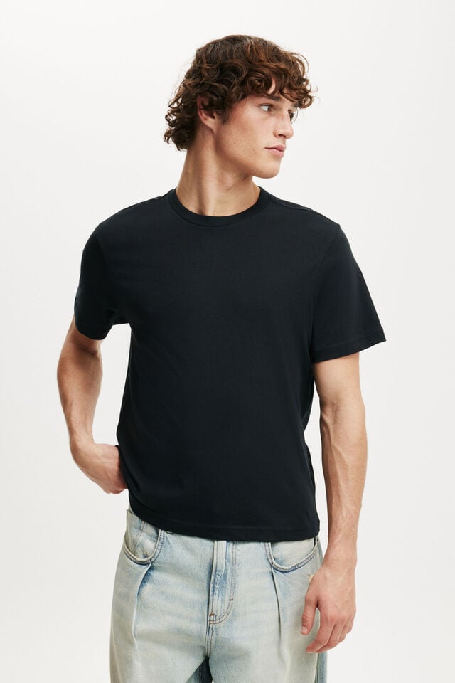 cotton on Classic Fit T-Shirt black