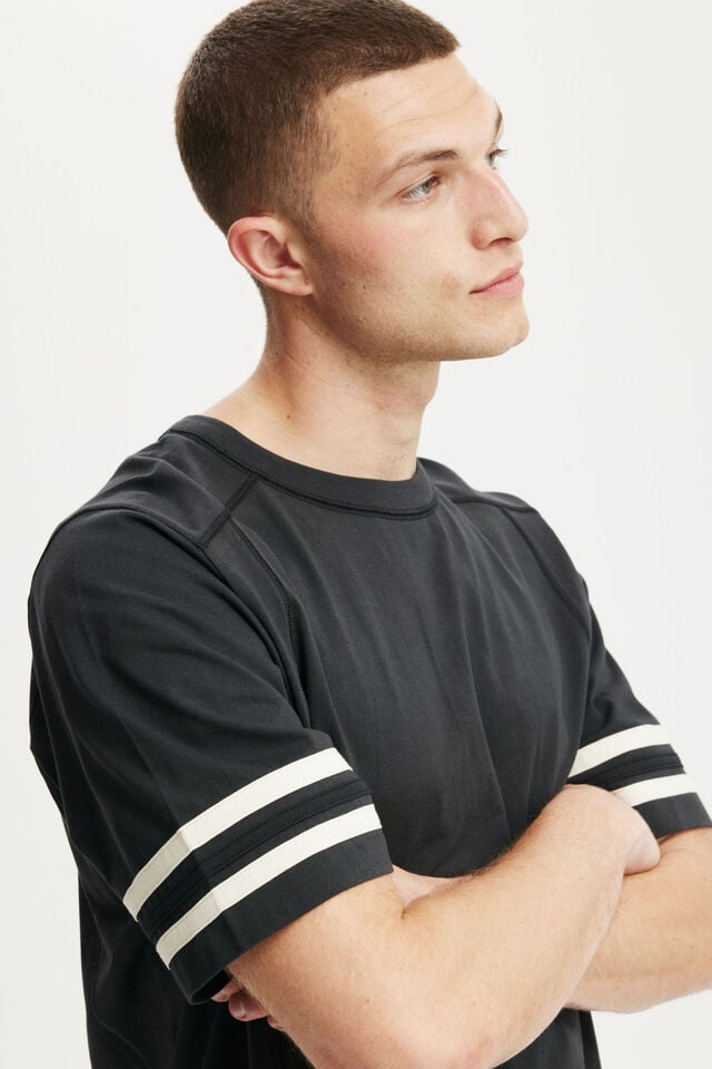 Cotton On Cropped Fit Panel T-Shirt Washed Black