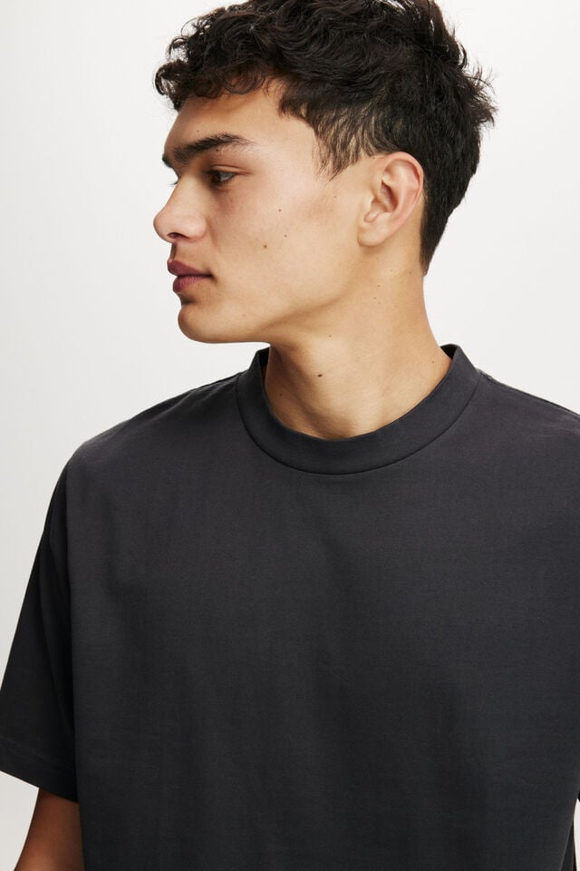 Cotton On Cropped Fit T-Shirt Washed Black