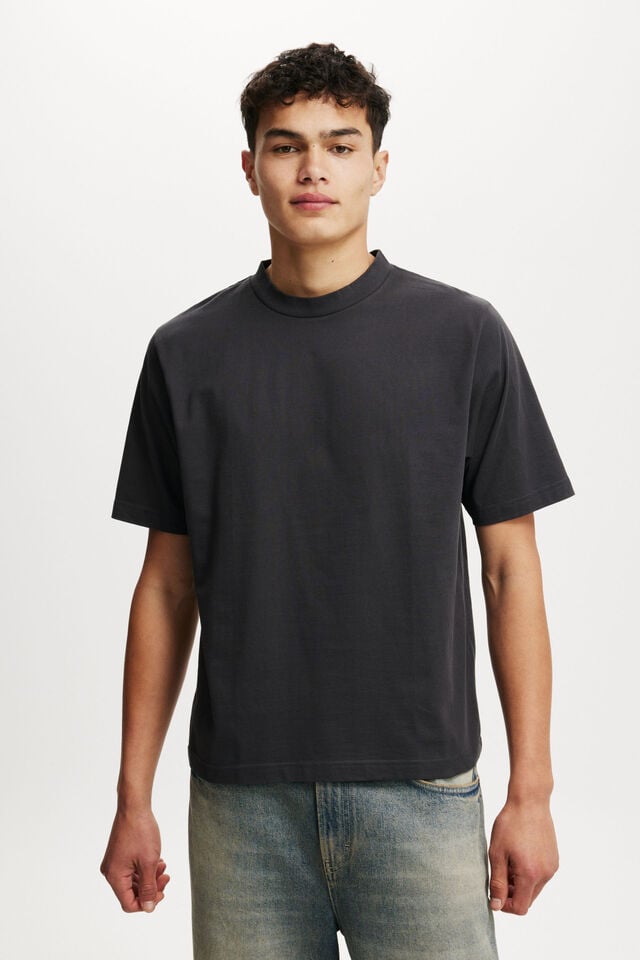 cotton on Cropped Fit T-Shirt washed black