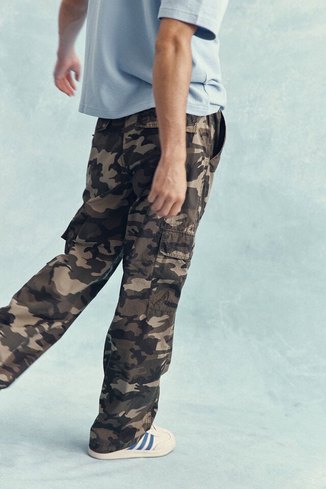 Cotton On Knox Baggy Cargo Pant Dark Camo