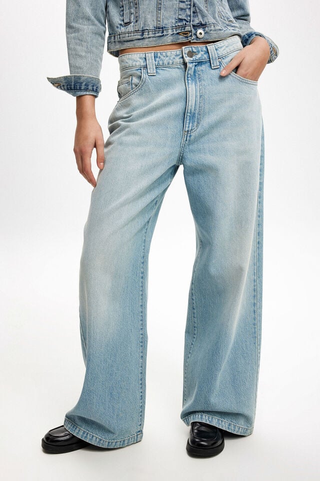 Cotton On Low Super Baggy Jean Sunfaded Blue