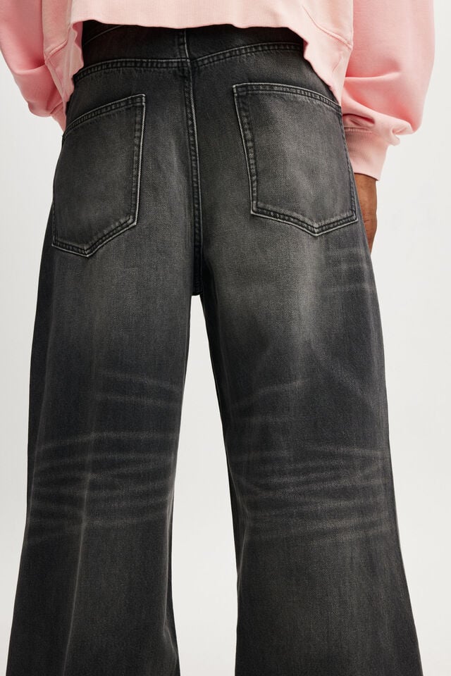 Cotton On Super Baggy Balloon Jean Backbone Black