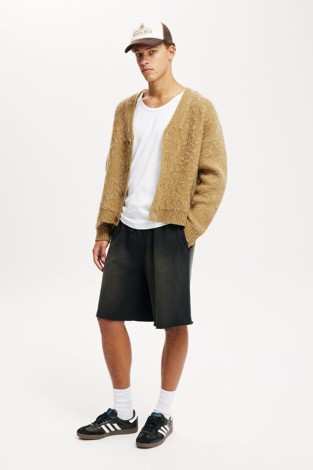 cotton on Super Baggy Fleece Short black - spray