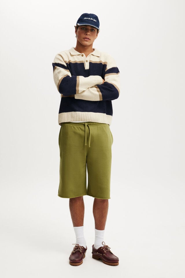 cotton on Super Baggy Fleece Short grass green