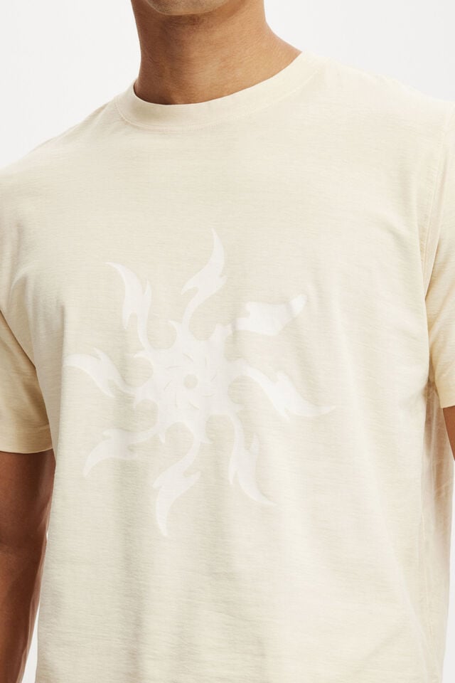Cotton On Cropped Fit Graphic T-Shirt Sunbleach/star