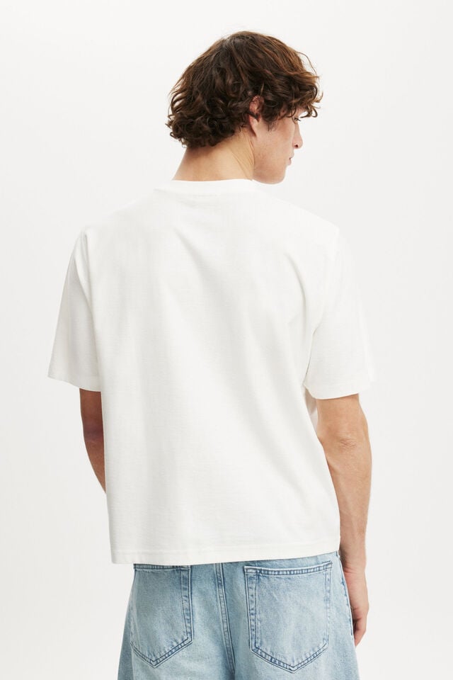 Cotton On Cropped Fit Graphic T-Shirt Vintage White/hotel Grande Prestige