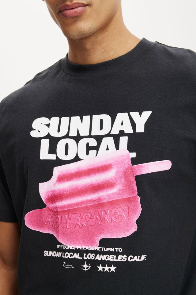 Cotton On Cropped Fit Graphic T-Shirt Washed Black/icy Pole