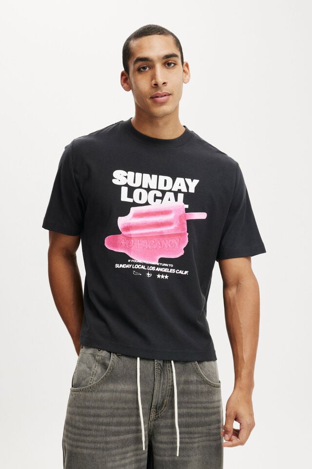 cotton on Cropped Fit Graphic T-Shirt washed black/icy pole