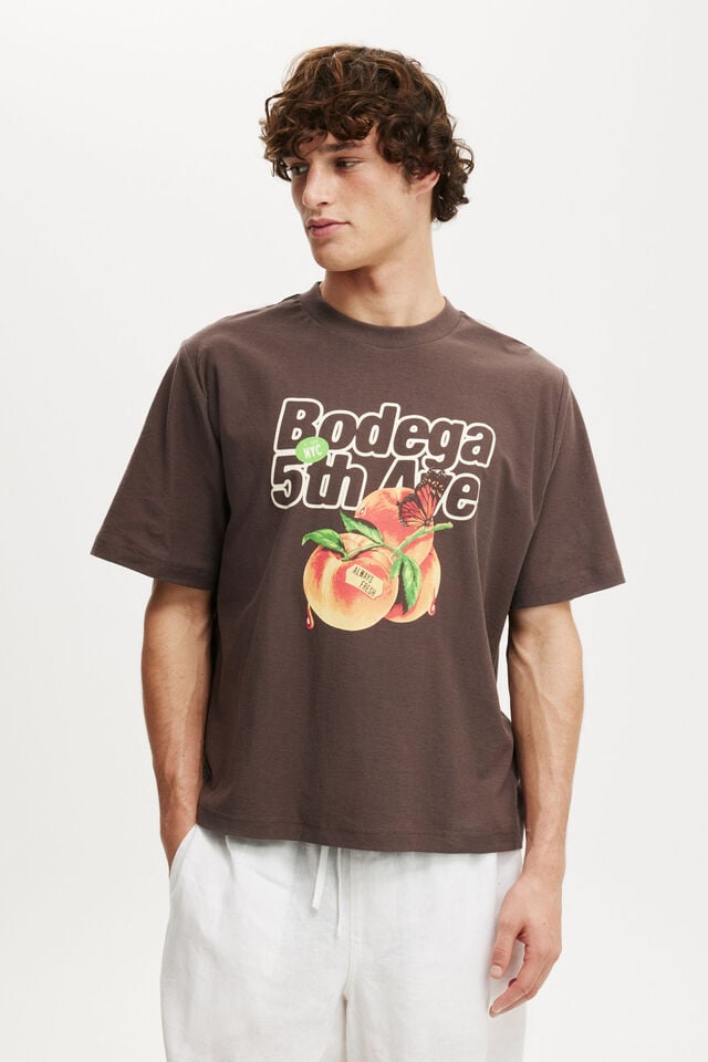 cotton on Cropped Fit Graphic T-Shirt washed chocolate/5th ave