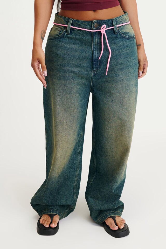 Cotton On Curvy Boyfriend Super Baggy Jean Y2k Washed Blue