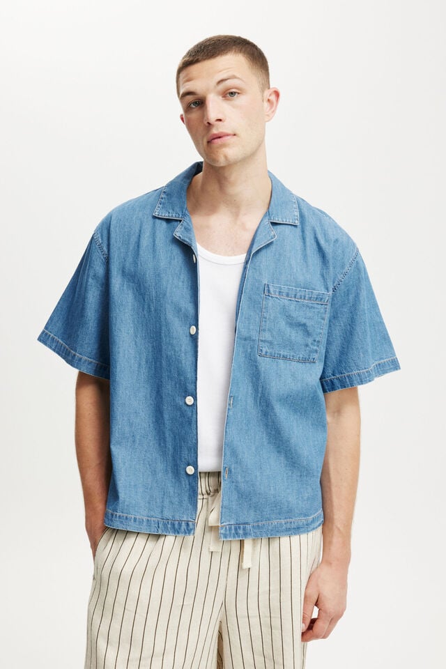 cotton on Denim Box Fit Short Sleeve Shirt mid blue rinse