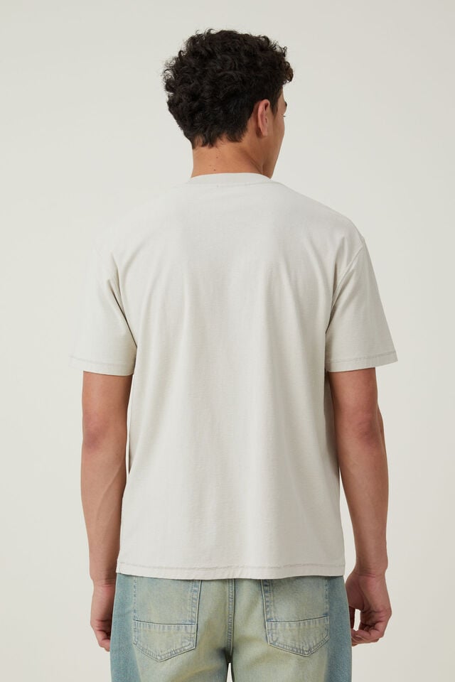 Cotton On Ford Loose Fit T-Shirt Lcn Ford Ivory/boss 302
