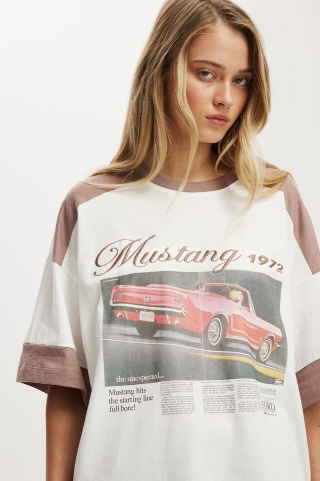 Cotton On Ford Oversized Tee Lcn Ford Mustang Vintage White/ Mush Brown