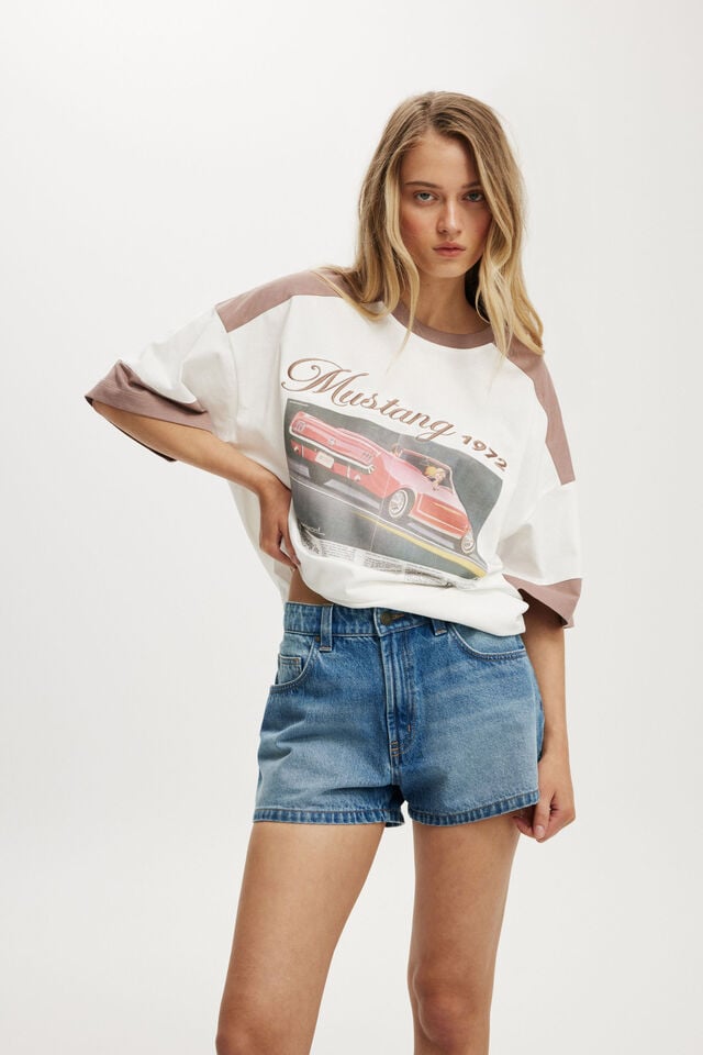 cotton on Ford Oversized Tee lcn ford mustang vintage white/ mush brown