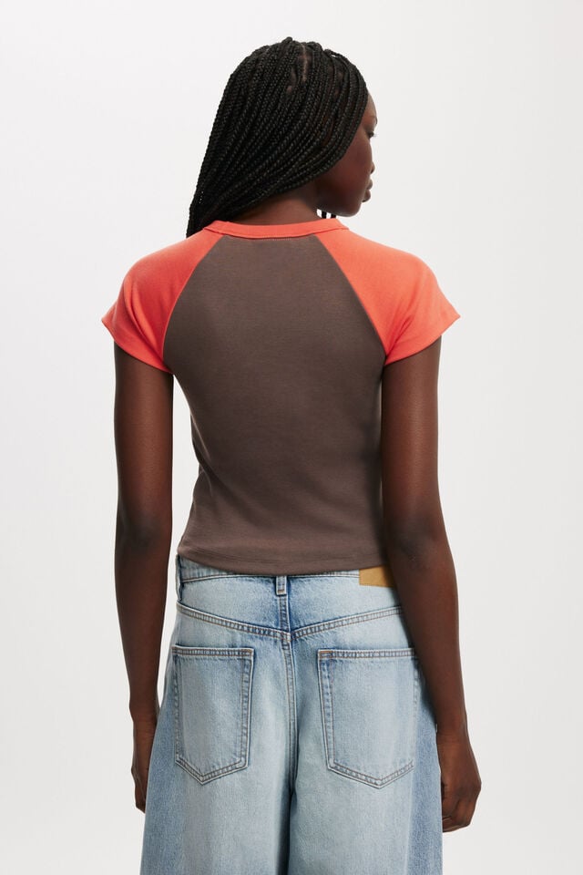 Cotton On Ford Raglan Graphic Tee Lcn Ford Fairmount Ghia/ Dark Truffle