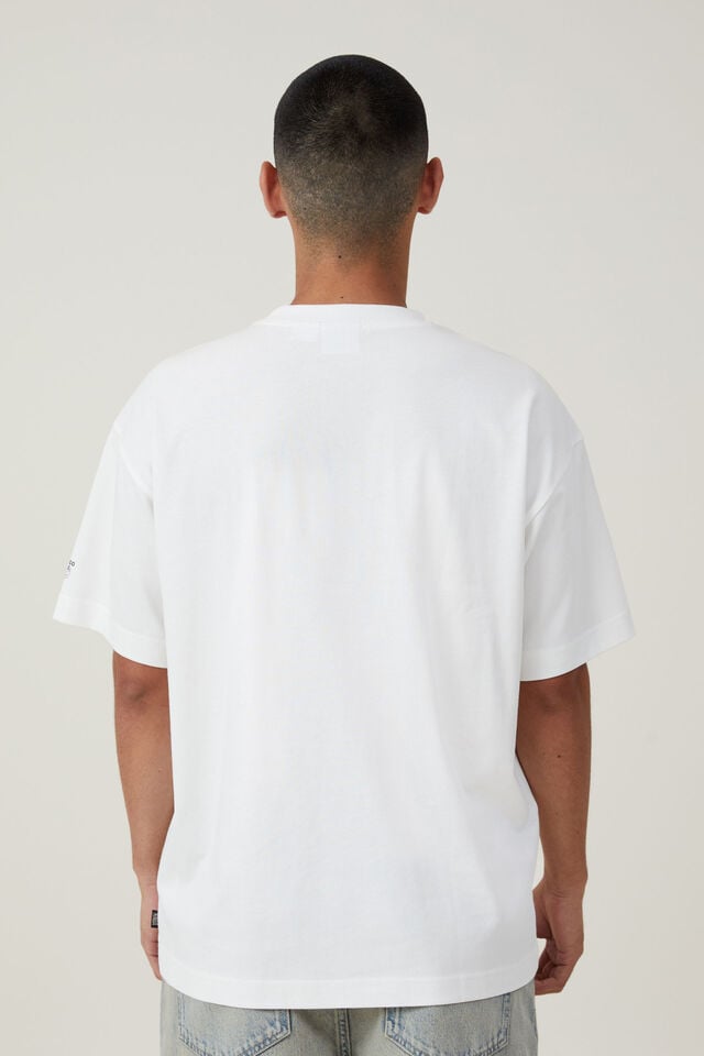 Cotton On NBA Chicago Bulls Box Fit T-Shirt Lcn Nba Vintage White / Chicago Bulls - Arch