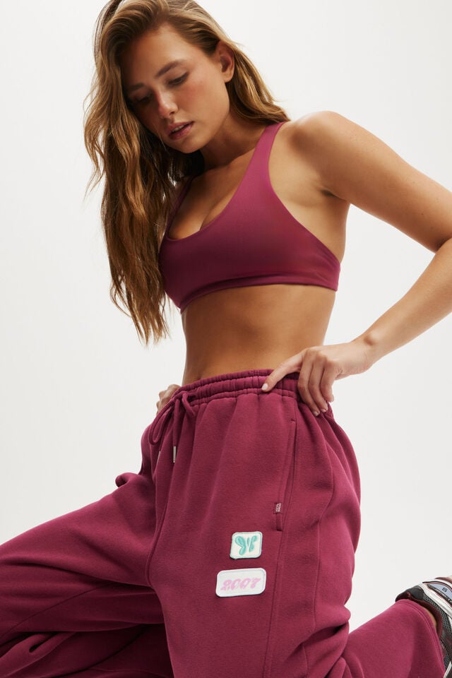 Cotton On Plush Essential Barrel Sweatpant Sangria/badge