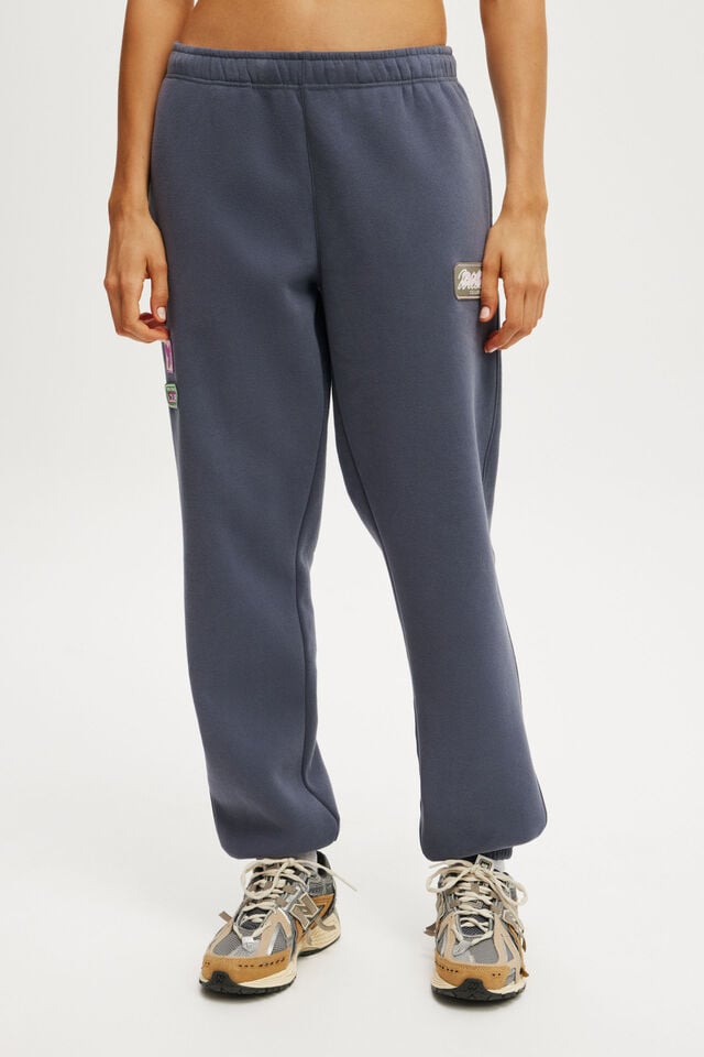 Cotton On Plush Essential Gym Sweatpant Folkstone Grey/badge