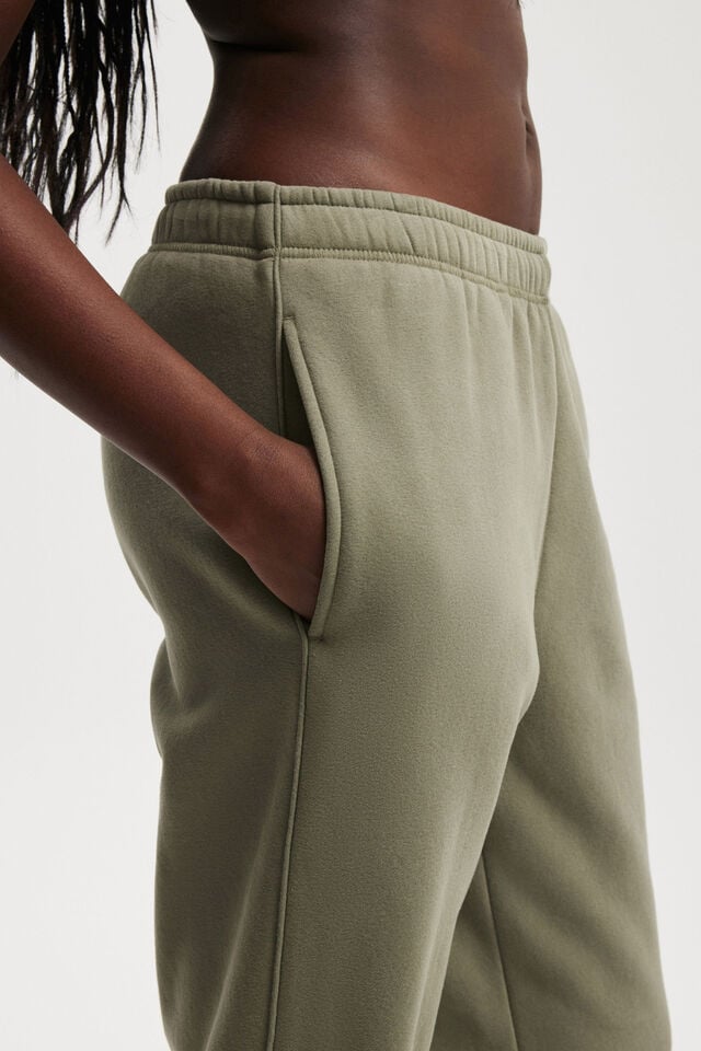 Cotton On Plush Essential Gym Sweatpant Jungle Green