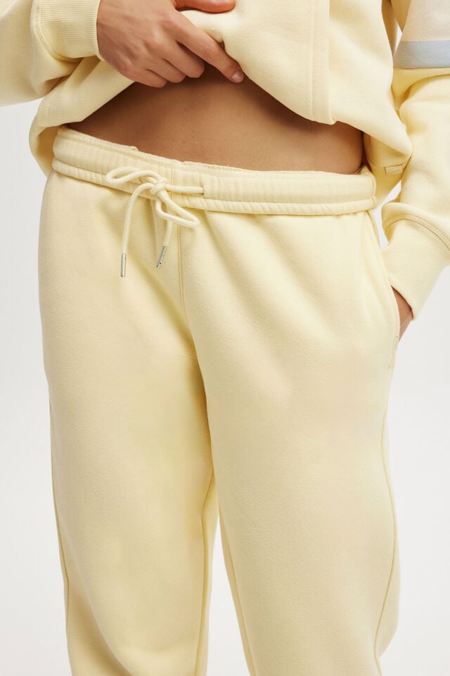 Cotton On Plush Essential Gym Sweatpant Sugar Cookie
