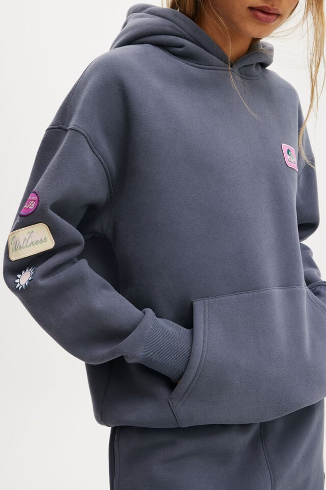 Cotton On Plush Premium Graphic Hoodie Folkstone Grey/badge