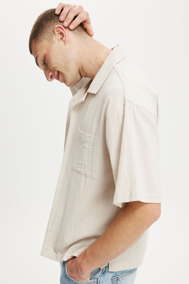 Cotton On Riviera Box Fit Short Sleeve Shirt Light Taupe