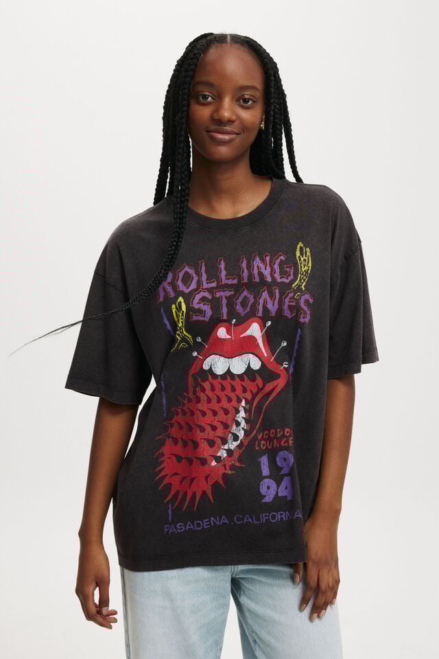 cotton on Rolling Stones Boxy Graphic Tee lcn br rolling stones voodoo/ washed black
