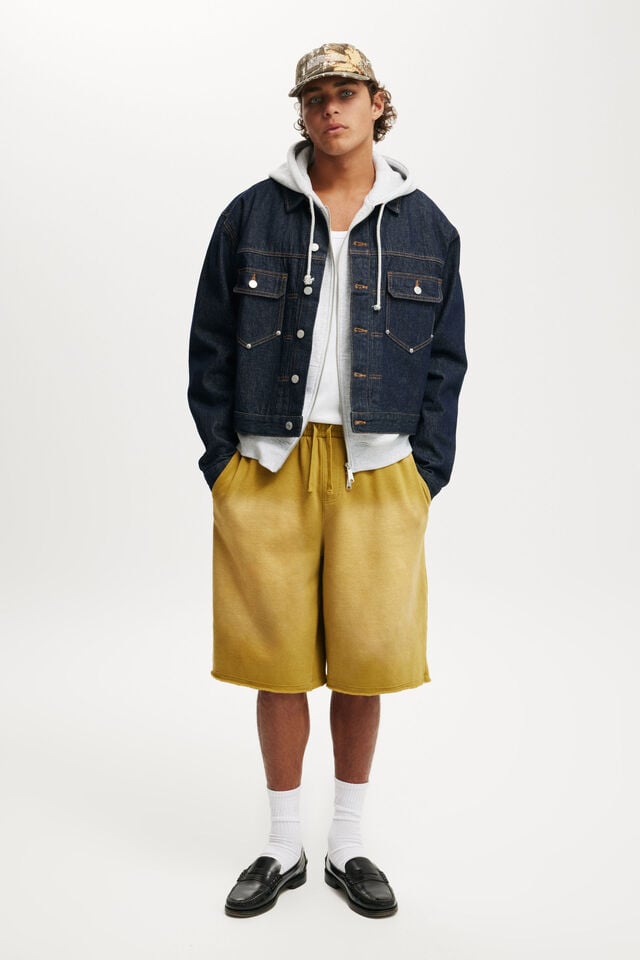 cotton on Super Baggy Fleece Short chartreuse / y2k wash