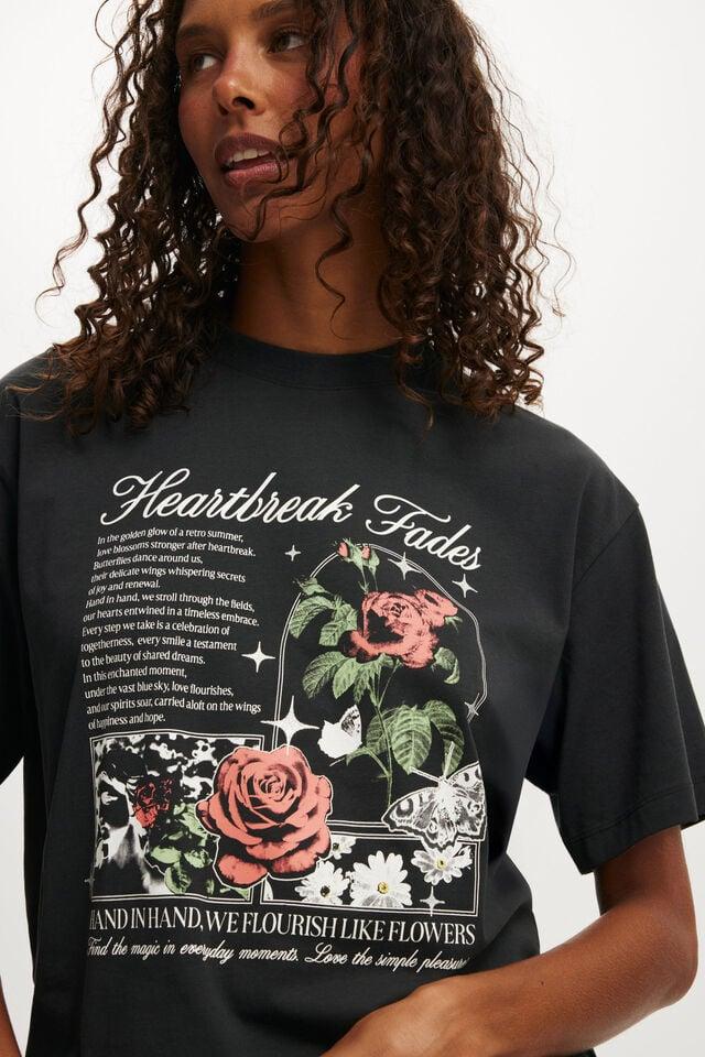 Cotton On The Boxy Graphic Tee Heartbreak Fades/washed Black