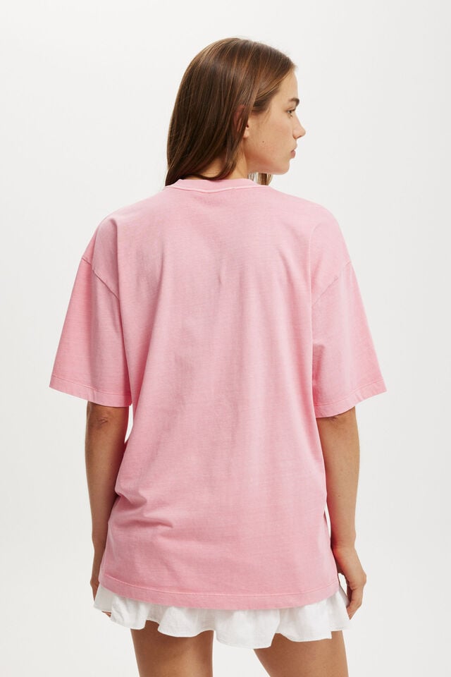 Cotton On The Lcn Music Boxy Graphic Tee Lcn Br Def Leppard Heartbreak/ Britney Pink