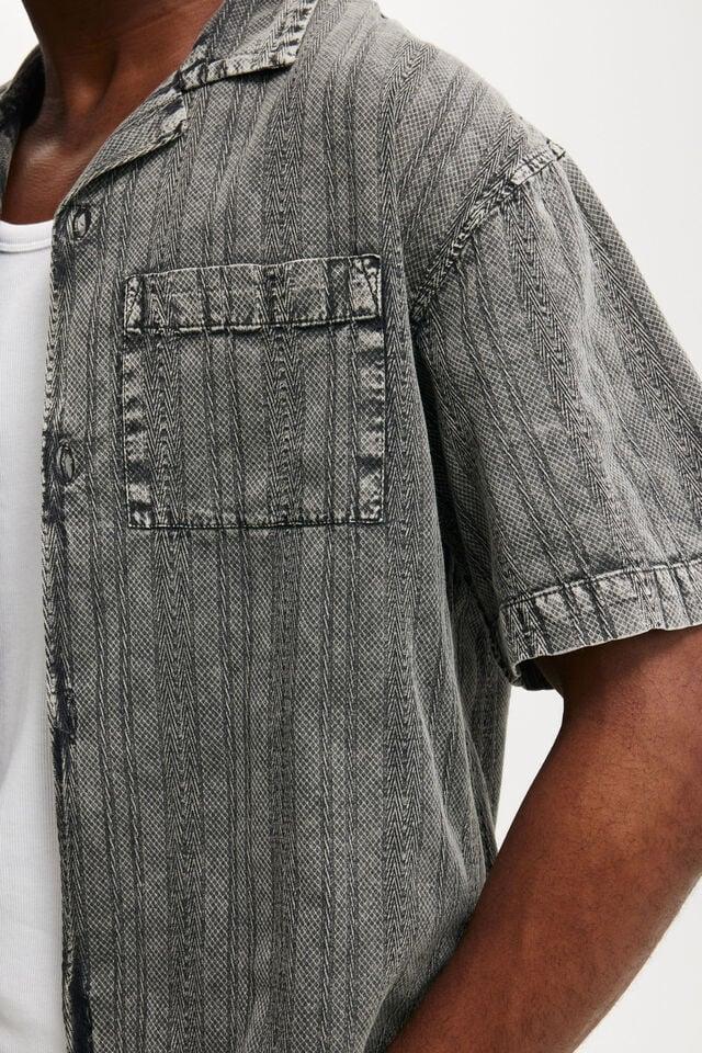 Cotton On Washed Box Fit Short Sleeve Shirt Washed Black