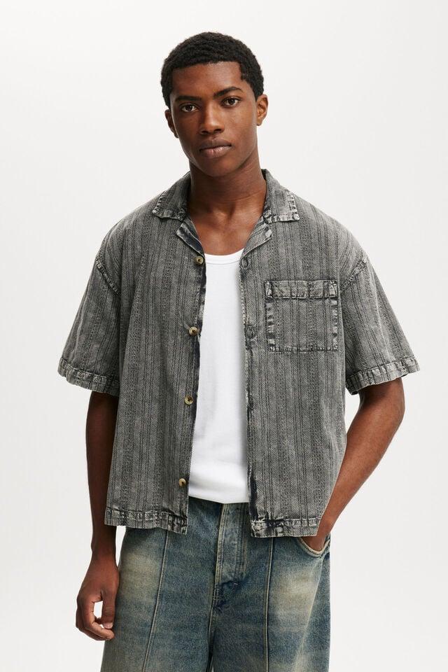 cotton on Washed Box Fit Short Sleeve Shirt washed black